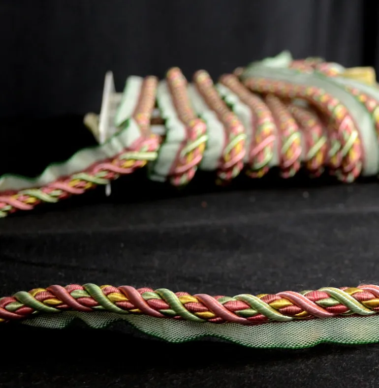 401 238 Green Gold Pink Lip Cord