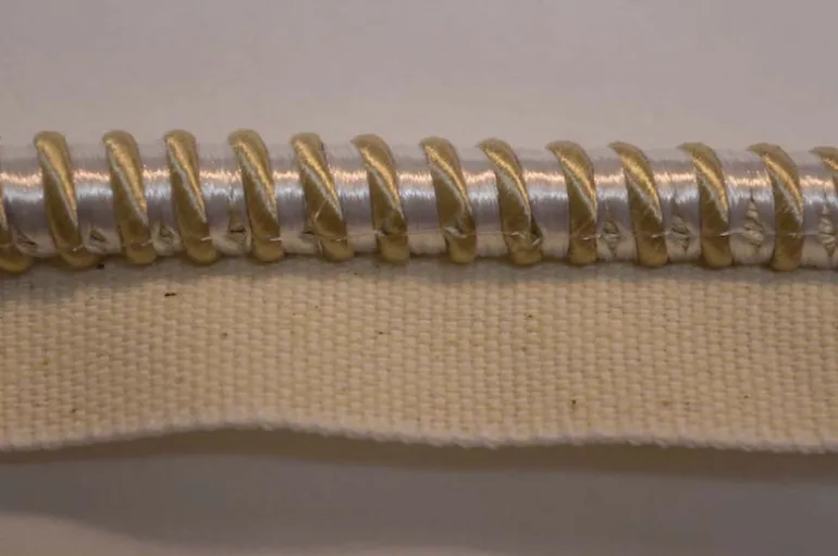 5770 6748 Lip Cord