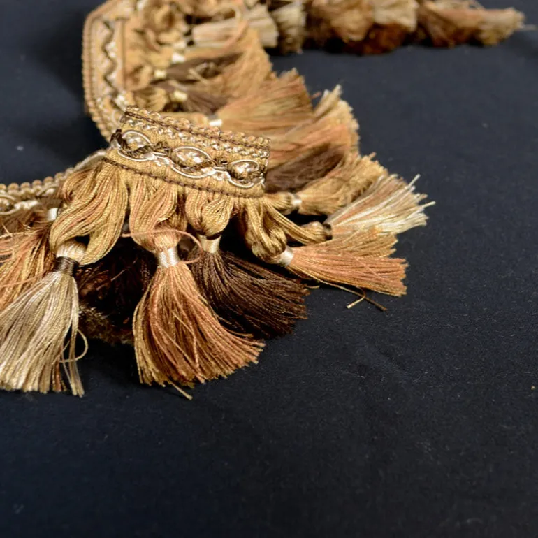 Art 2459 Brown Gold Tassel Fringe