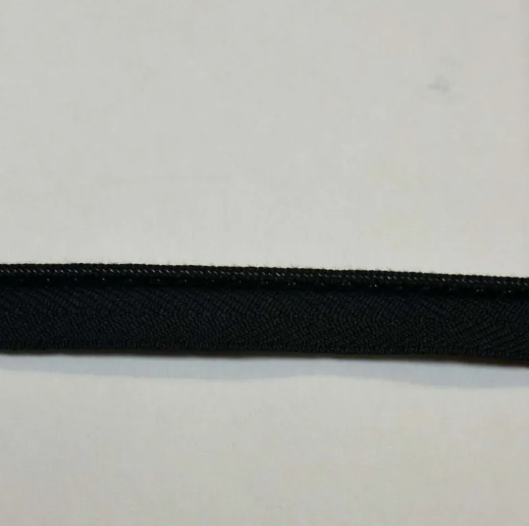 BM300 856 Black Lip Cord Trim