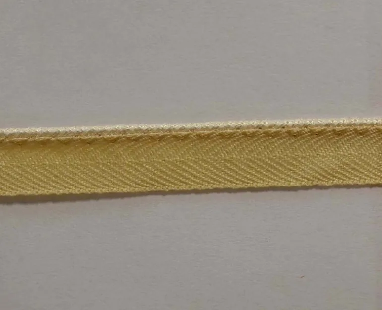 BM300 838 Classical Elements 1/8 inch Micro Lip Cord Trim