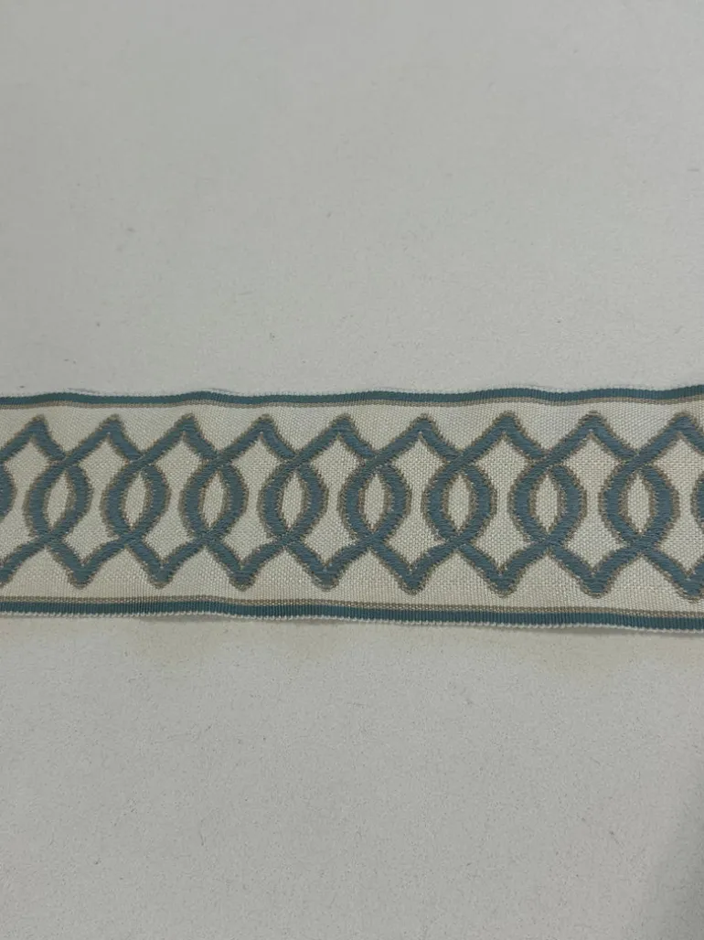 ZN205 387 Geometric Classical Elements Trim